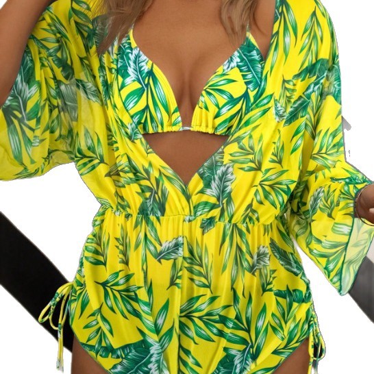Women's swimsuit with elegant V-neckline and playful palm print Mune Fashion