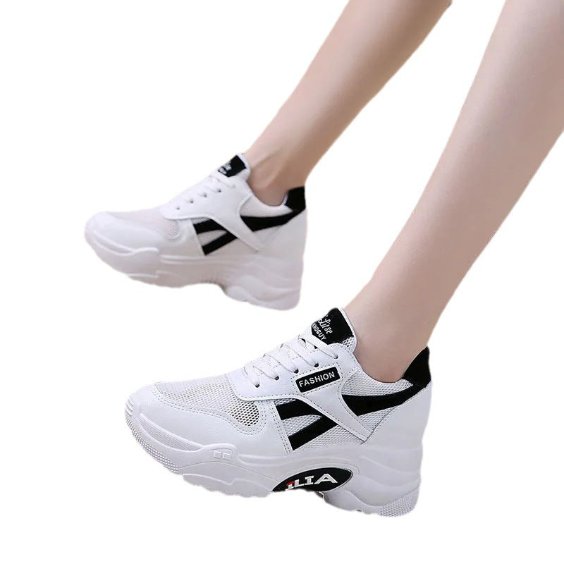 Women's sporty trainers with cushioning sole and fashionable design Mune Fashion