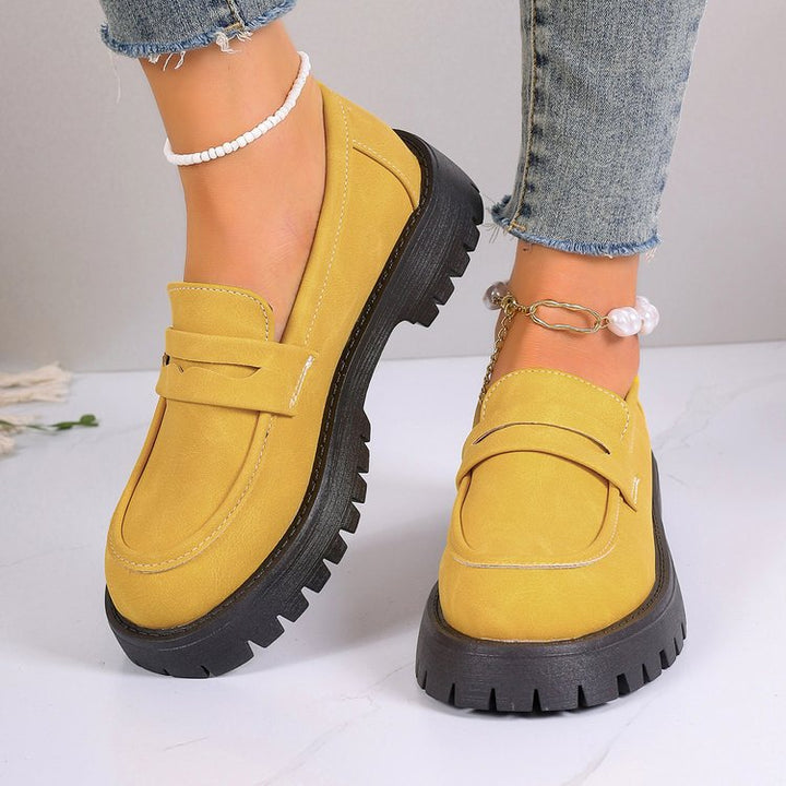 Women's Fashionable Chunky Loafers made of Suede-Like Material with Profiled Lug Sole Mune Fashion