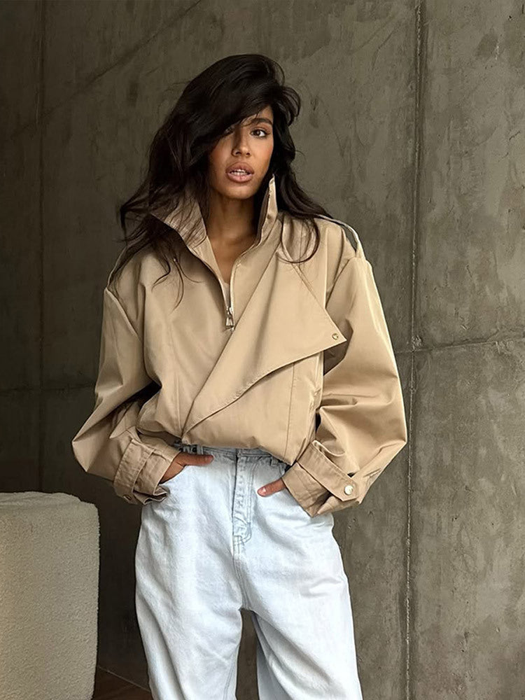 Women's short jacket in oversized look with wide lapels and drawstring waist Mune Fashion