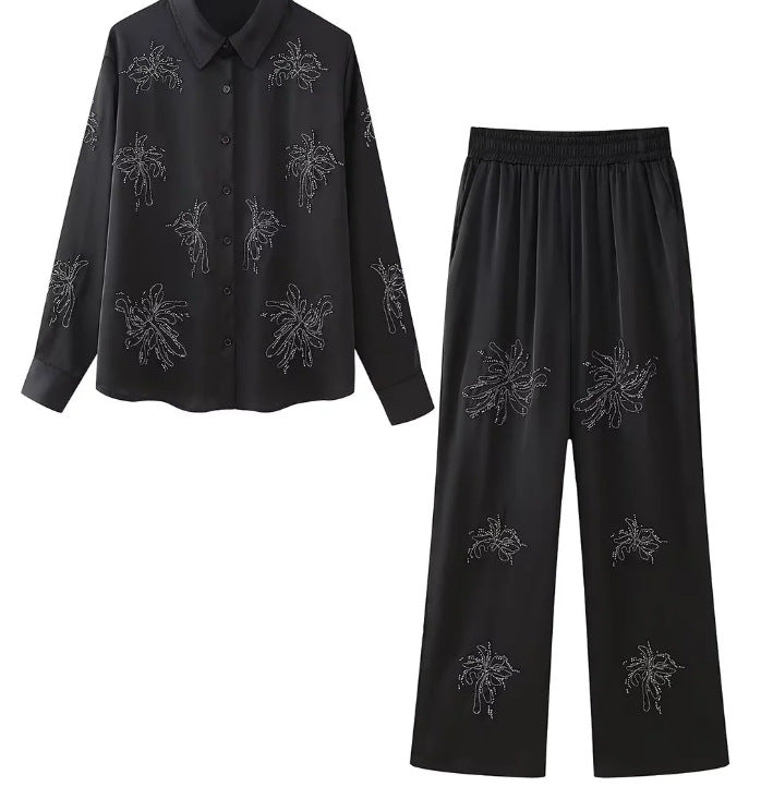 Women's embroidered silk-look blouse with sparkling crystal embellishments and shirt collar Mune Fashion