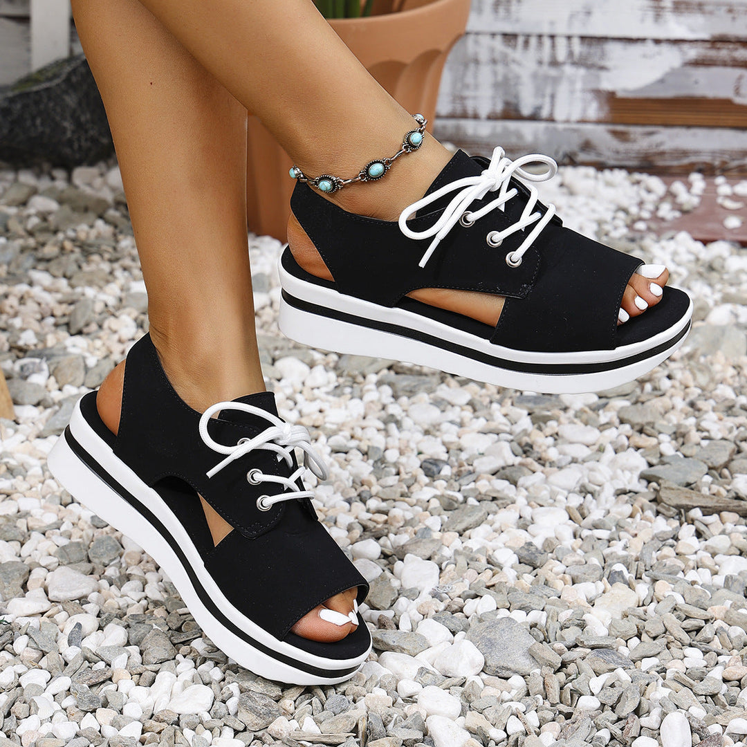 Women's sporty sneaker sandals with open toe area and fashionable upper material Mune Fashion