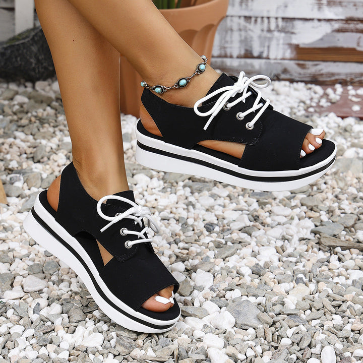 Women's sporty sneaker sandals with open toe area and fashionable upper material Mune Fashion