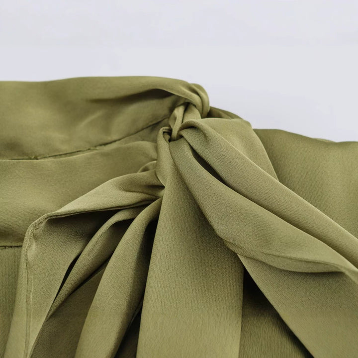Women's Sleeveless Silk-Effect Blouse with Bow Collar and Lace Inserts Mune Fashion