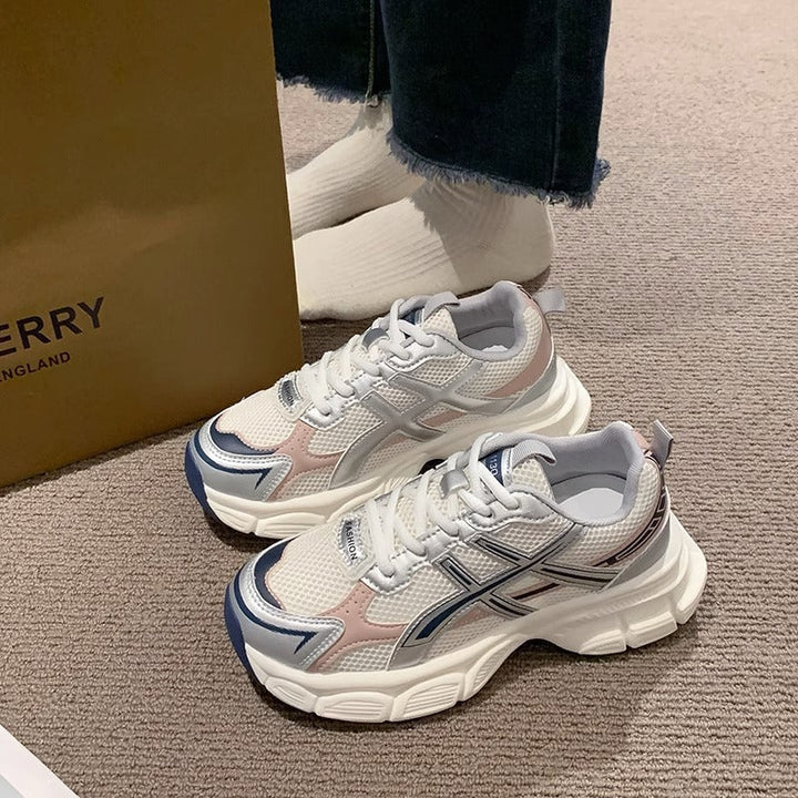 Women's Sporty Lifestyle Sneakers with Breathable Upper Material Mune Fashion