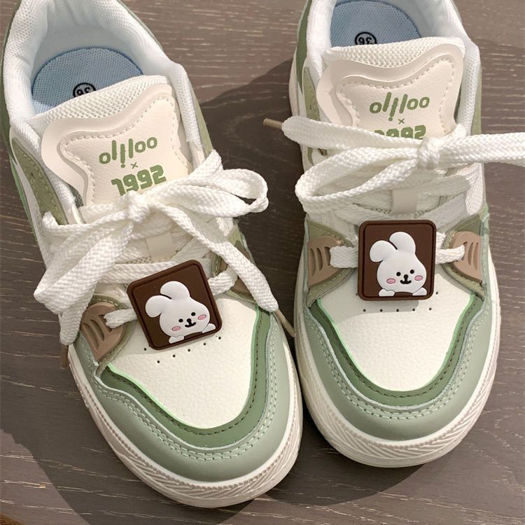 Women's sneakers with unique animal appliqués and breathable sole Mune Fashion