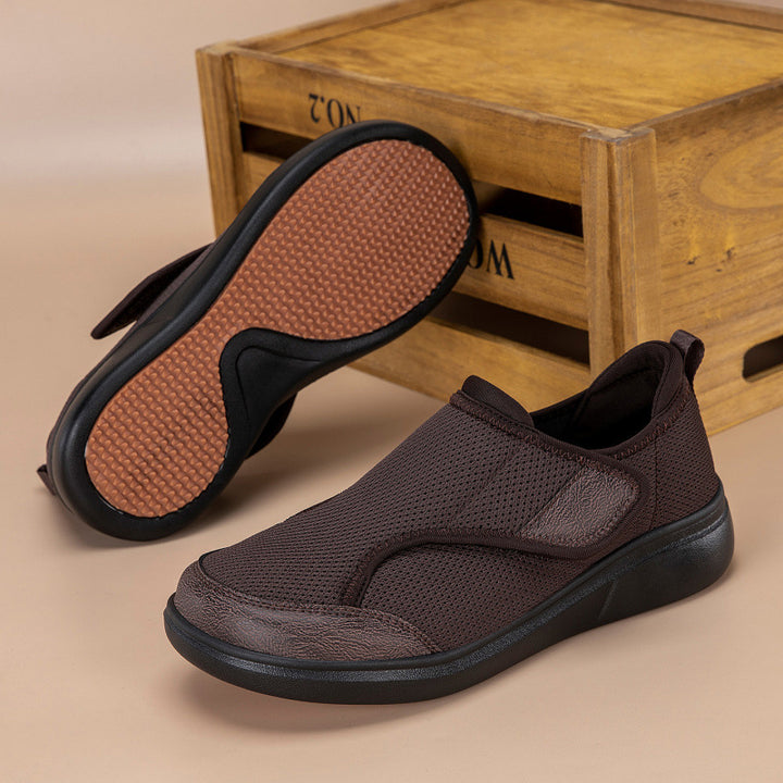 Ladies Comfort Slippers with Breathable Mesh and Elastic Entry Mune Fashion