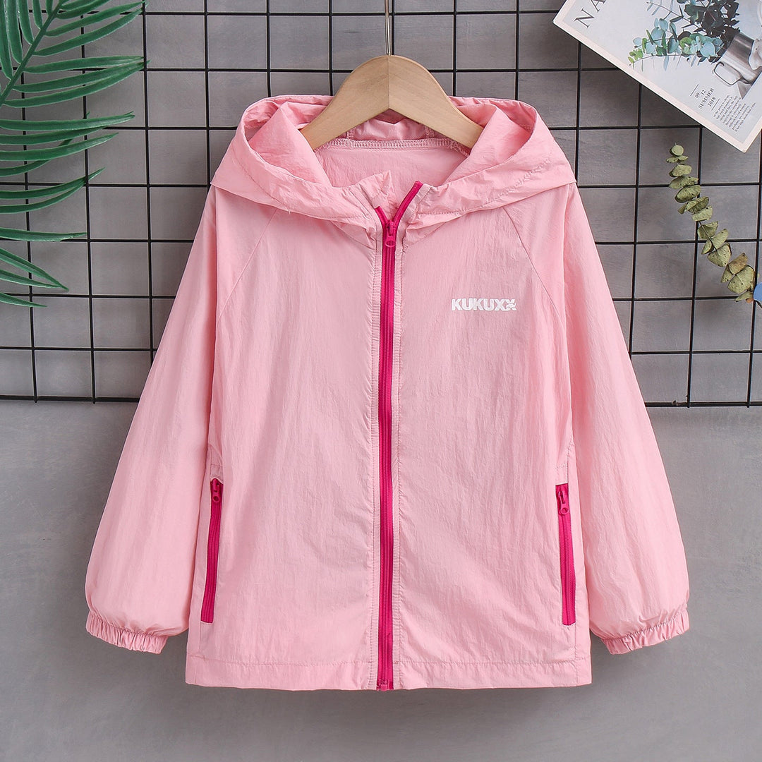 Women's ultra-lightweight hooded nylon jacket with UV protection, windproof features and zippered pockets Mune Fashion