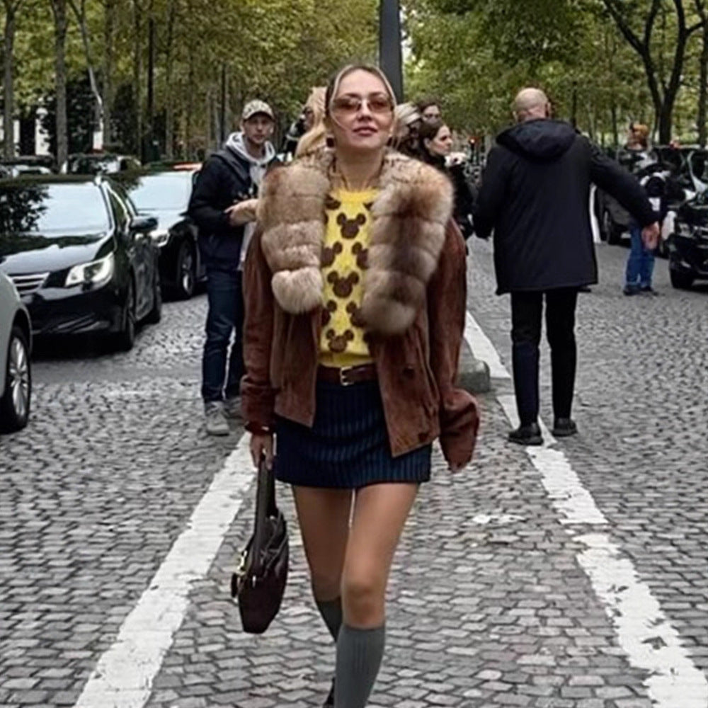 Women's suede bomber jacket with voluminous fur scarf and elastic hem Mune Fashion