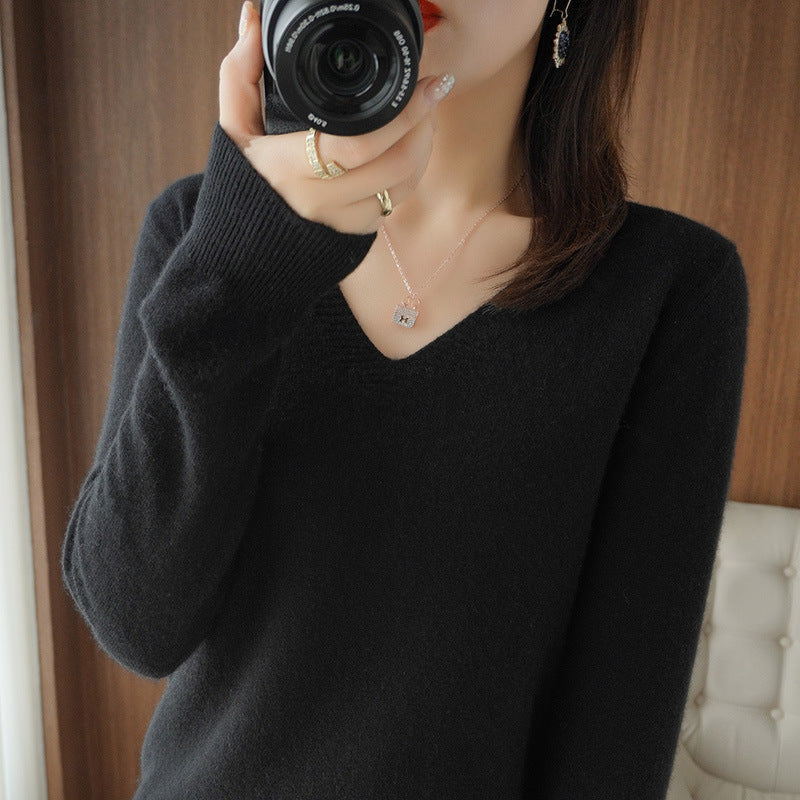 Women Soft V-Neck Cashmere Blend Sweater with Fine Ribbed Cuffs Mune Fashion