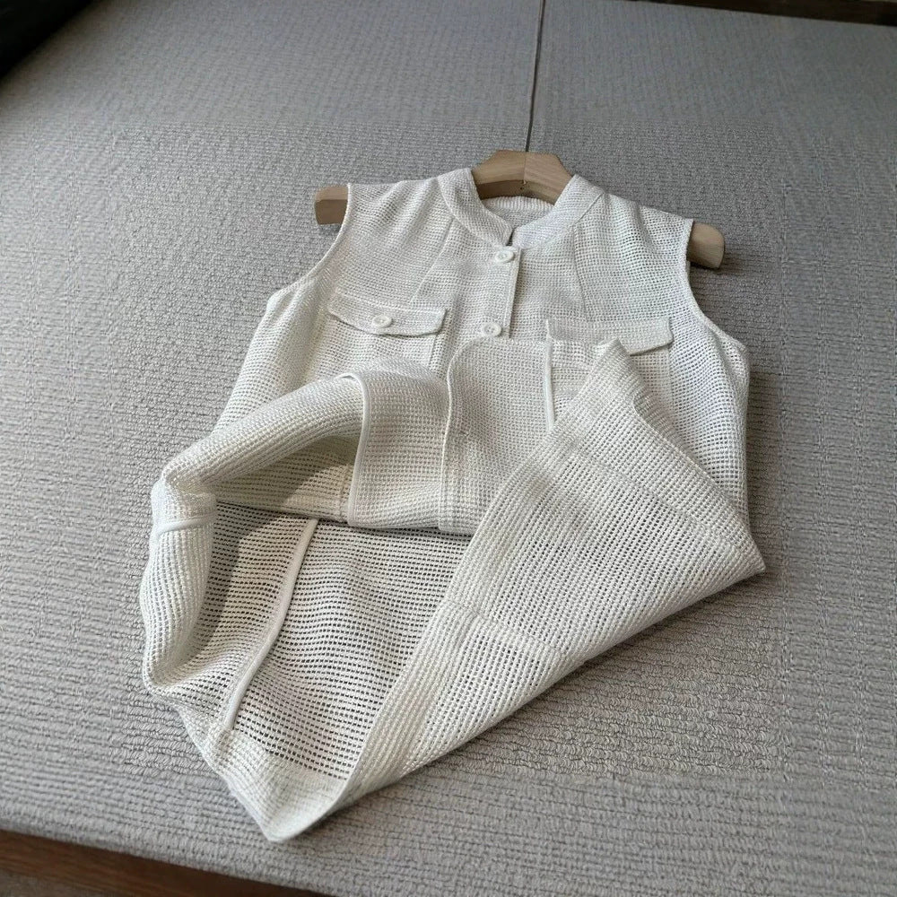 Ladies Fashionable Sleeveless Vest with Pockets Mune Fashion