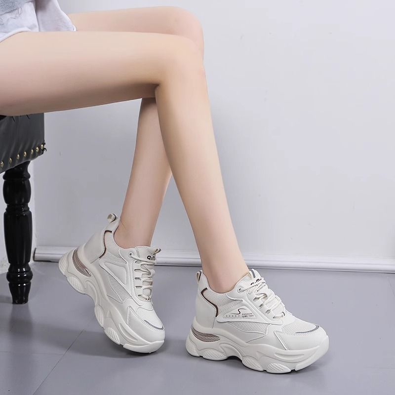 Women’s Sporty Chunky Sneakers with Breathable Mesh Upper and Cushioned Sole Mune Fashion
