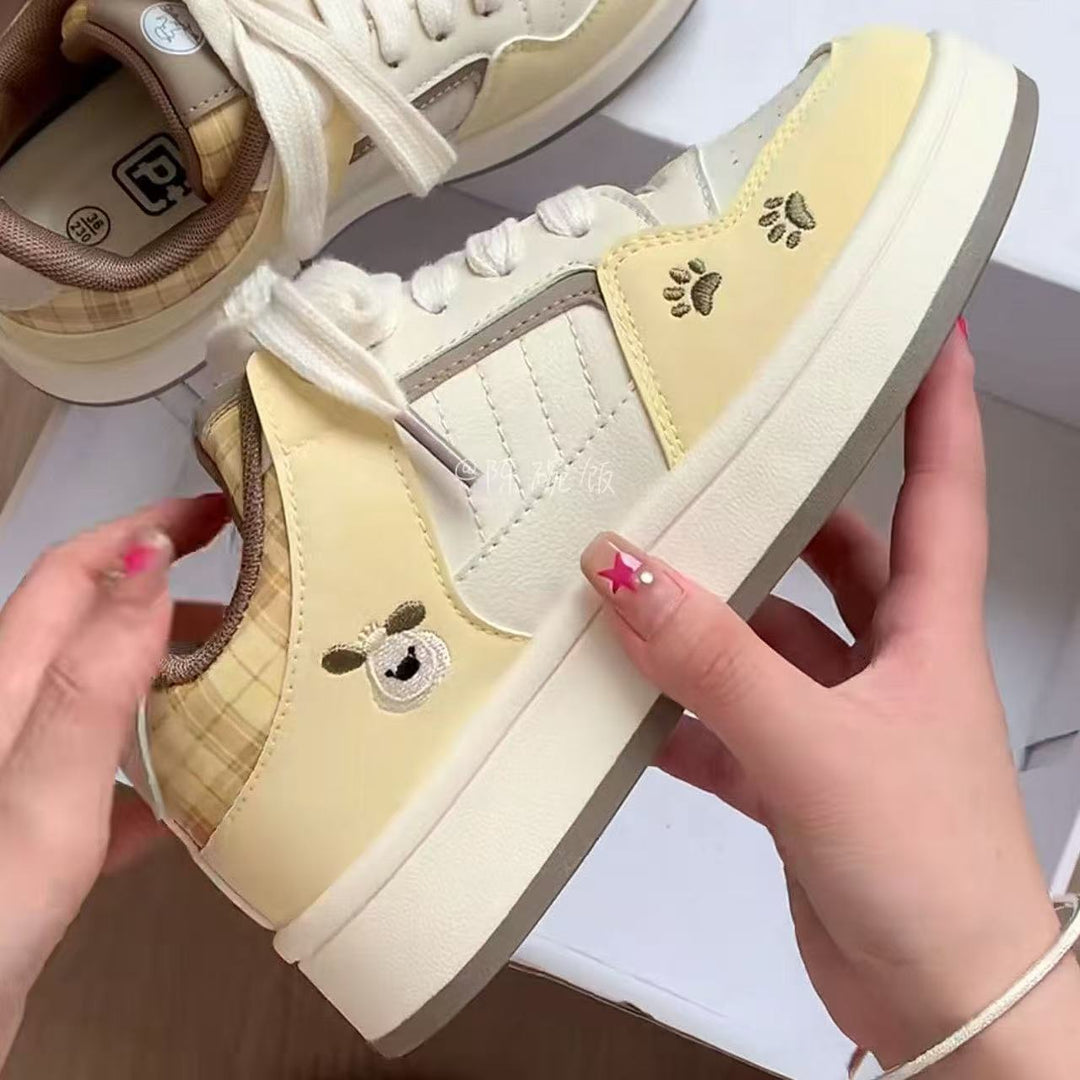Women's casual sneakers with checkered application and soft cushioning Mune Fashion