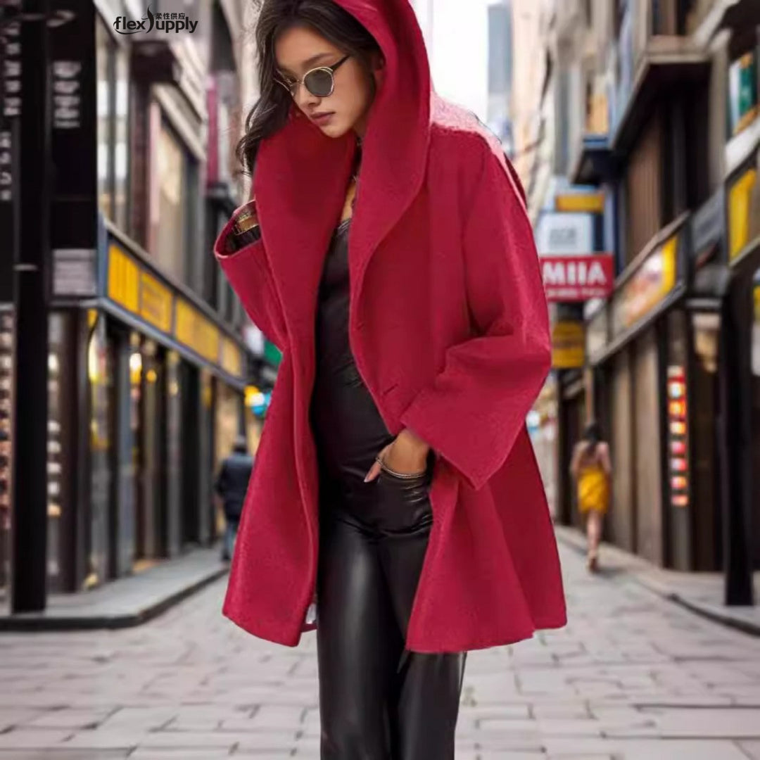 Ladies oversized wool blend coat with wide shawl collar and A-line cut Mune Fashion