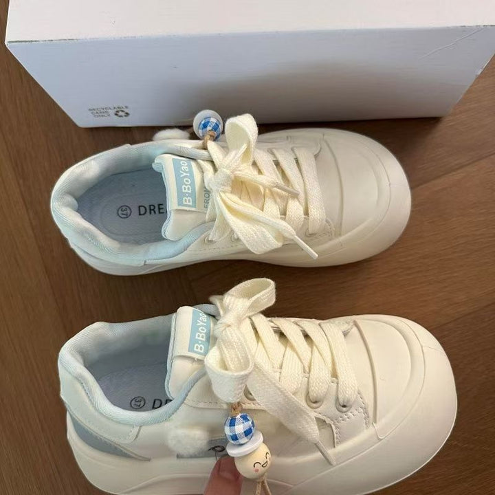 Women’s Fashion Sneakers with Decorative Applications and Cushioned Sole Mune Fashion