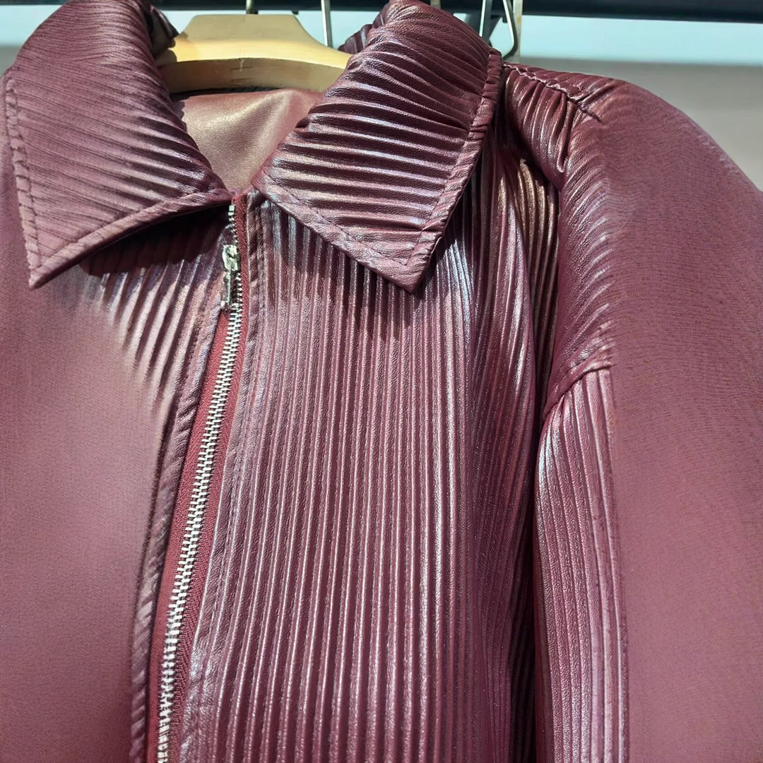 Women's plissé faux leather bomber jacket with zipper, shirt collar and elastic ribbed cuffs Mune Fashion