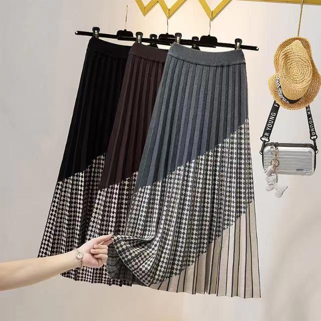 Women's Pleated Maxi Skirt with Geometric Pattern Mune Fashion
