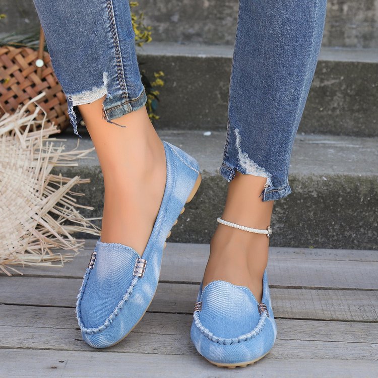 Women's casual denim moccasin slippers with elastic entry and non-slip rubber sole Mune Fashion