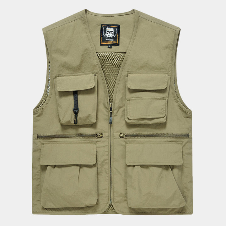 Men's multifunctional vest in expedition style with mesh inner lining and quick access pockets Mune Fashion