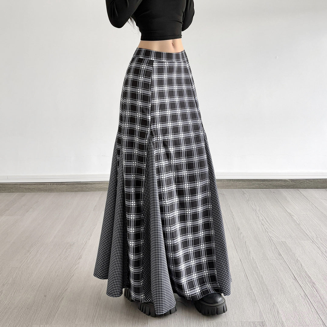 Women's maxi skirt with tailored fit, contrasting check panels and flared godet silhouette Mune Fashion