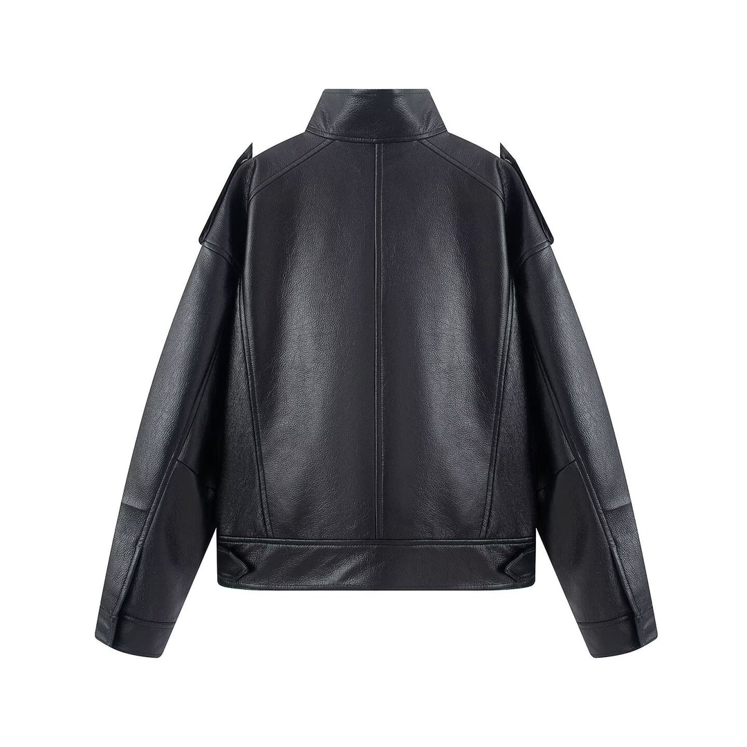 Women's short jacket in leather look with stand-up collar, dropped shoulder section and decorative shoulder epaulettes Mune Fashion