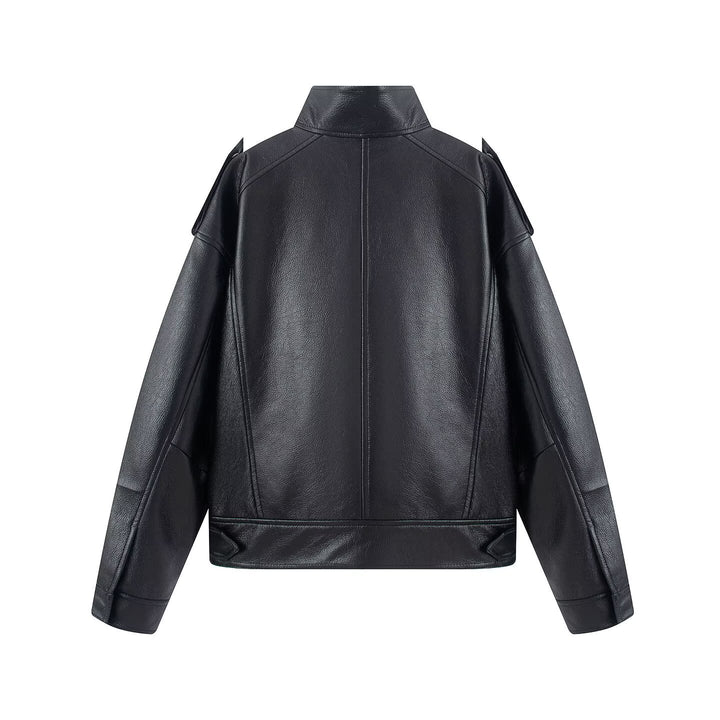 Women's short jacket in leather look with stand-up collar, dropped shoulder section and decorative shoulder epaulettes Mune Fashion