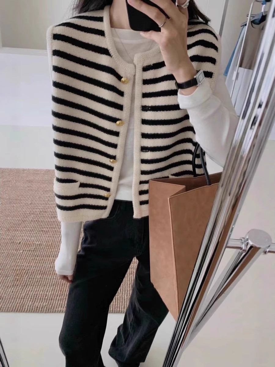 Women Short-Cut Striped Knit Vest with Gold-Colored Buttons and Patch Pockets Mune Fashion