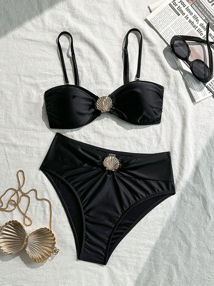 Women's Bikini Set with Elegant Shell Details Mune Fashion