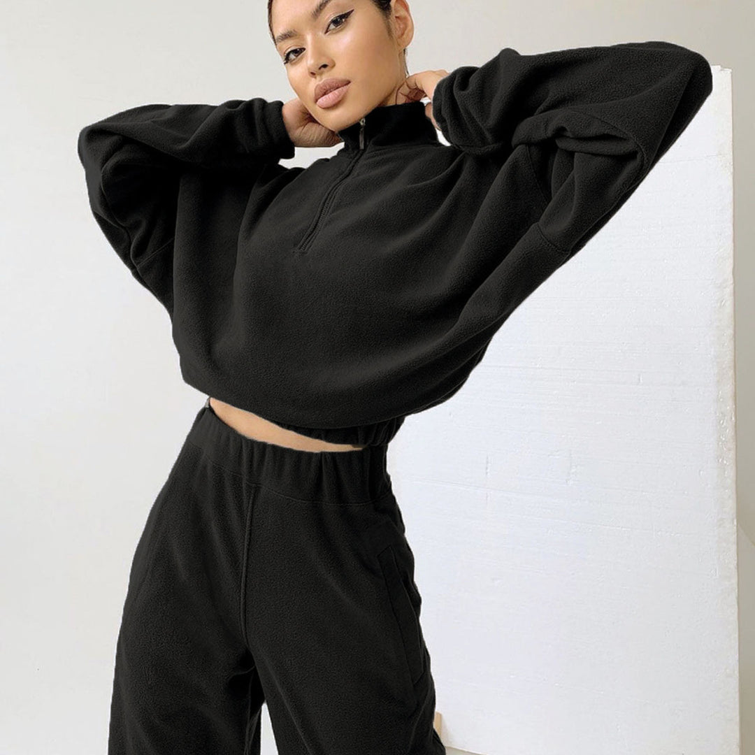 Women's short cut thermo fleece set with half front zipper and high comfort waistband Mune Fashion