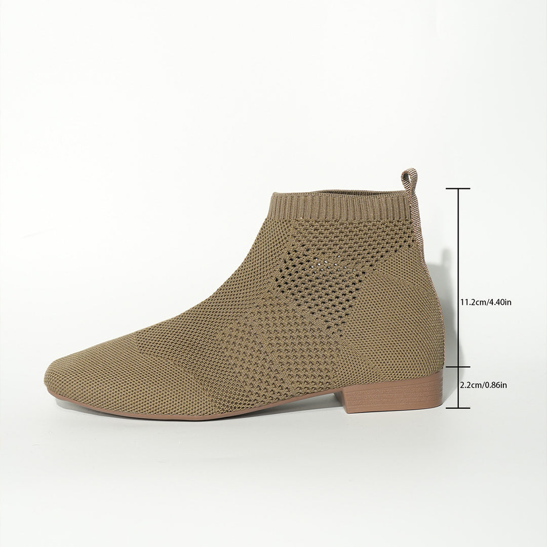 Women's knitted sock boots with elastic shaft, padded insole, and non-slip lightweight sole Mune Fashion