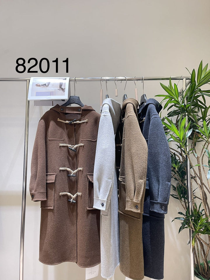 Women's wool duffle coat with toggle closures and oversized fit Mune Fashion