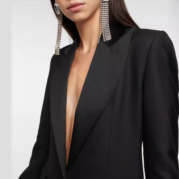 Women's maxi dress in tuxedo style with deep V-neck and tailored single-button closure Mune Fashion