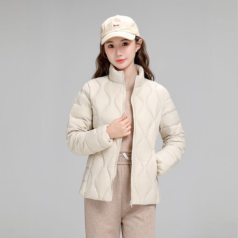 Women's Lightweight Quilted Hooded Jacket with Diamond Quilting and Thermal Insulation Mune Fashion