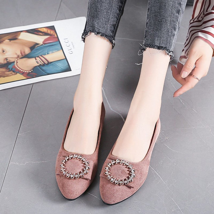 Women's elegant velour-look ballet flats with decorative jewelry brooch and small block heel Mune Fashion