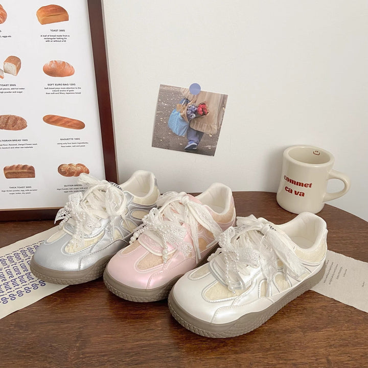 Women's sneakers with comfortable fit and elegant details Mune Fashion
