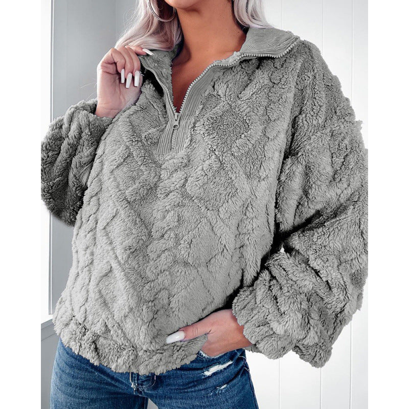 Ladies plush sweater in teddy look with half zipper and structured diamond pattern Mune Fashion