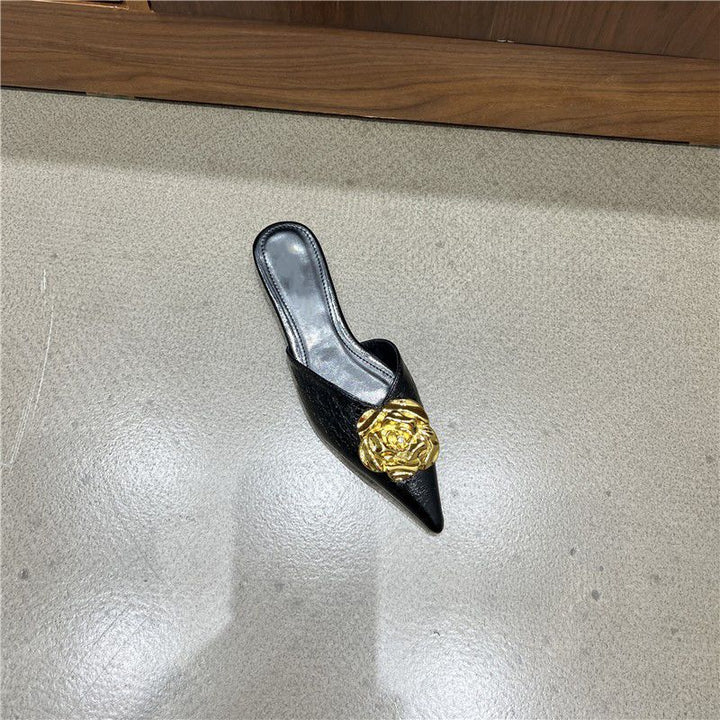 Ladies pointed toe mule slippers with decorative flower appliqué and padded insole Mune Fashion