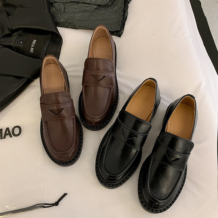 Ladies timeless penny loafers with profiled rubber edge and moccasin seam Mune Fashion