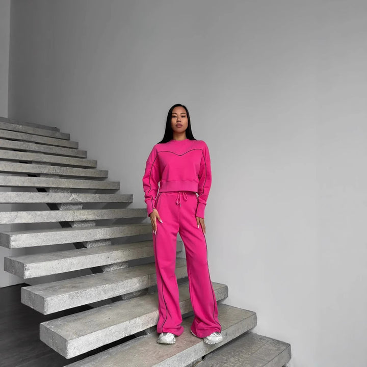 Women's short oversized sweatshirt with drawstring joggers and contrast seams Mune Fashion