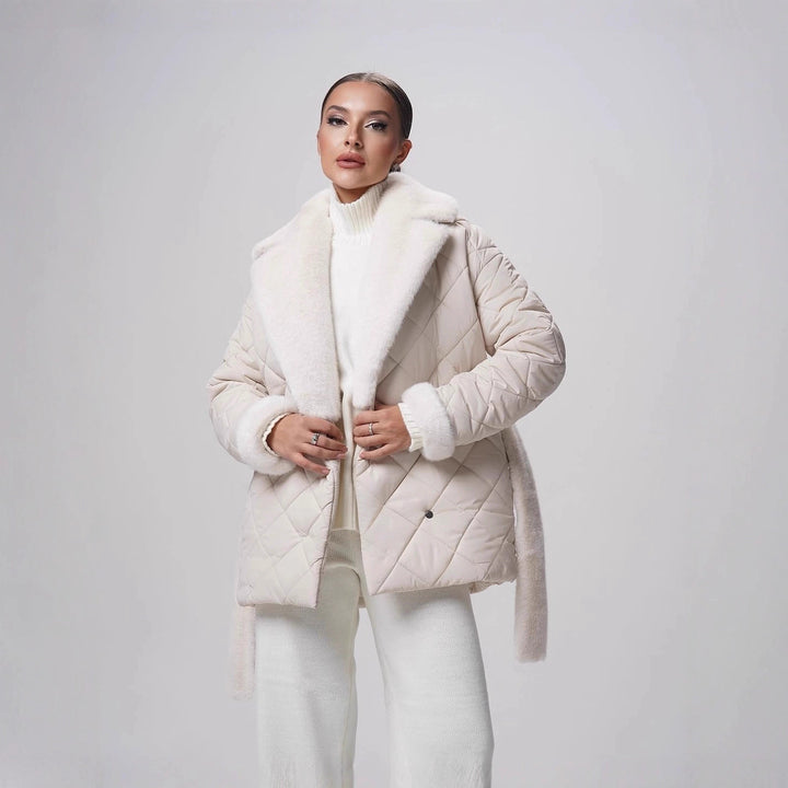 Women's quilted coat with fur trim and belted waist Mune Fashion