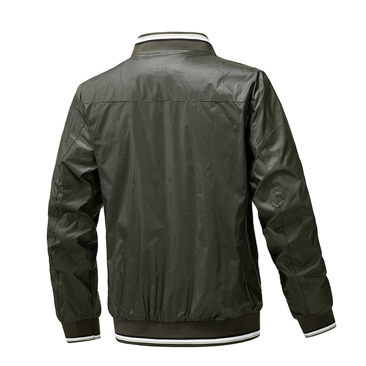 Men's Lightweight Water-Repellent Hooded Windbreaker with Thermo Lining & Chest Pocket Mune Fashion