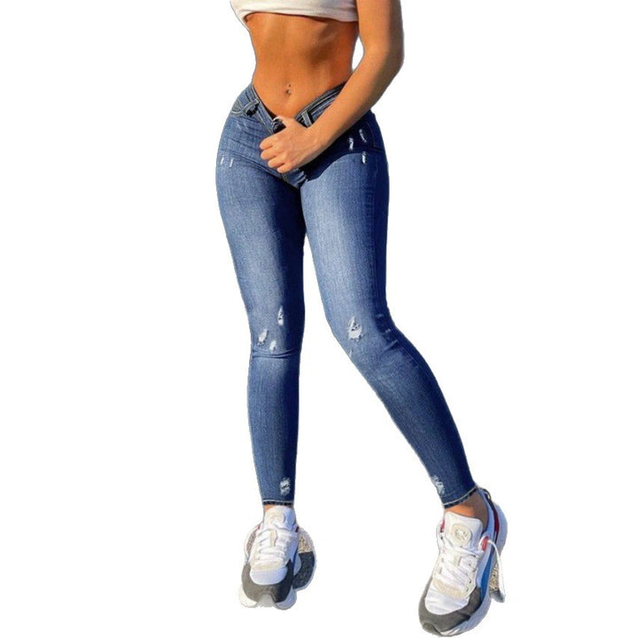 Women Shaping V-Waist Skinny Jeans with Push-up Effect and Subtle Rip Details Mune Fashion