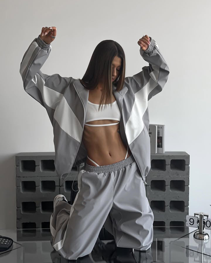 Women's nan sportives tracksuit set with windbreaker jacket and wide leg pants Mune Fashion