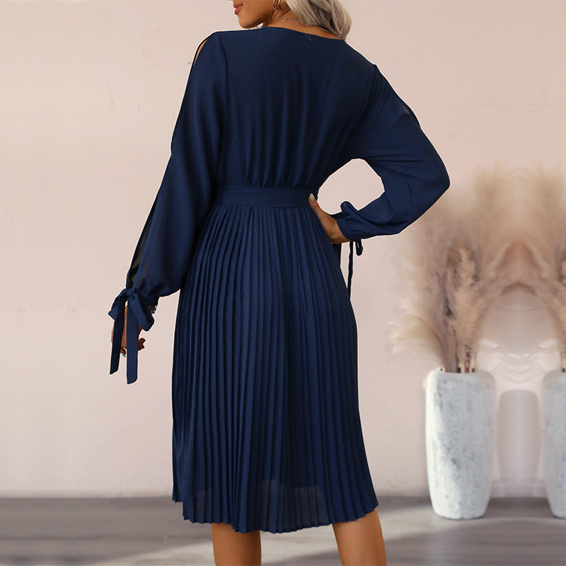 Women Pleated Chiffon-Look Midi Dress with V-Neck and Lace Insert as well as Tied Belt Mune Fashion