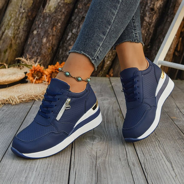Damen Keil‑Sneaker mit seitlichem Reißverschluss, perforiertem Obermaterial und verstecktem Plateau Mune Fashion