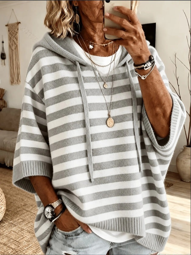Women's oversized knit poncho with hood and short sleeves Mune Fashion