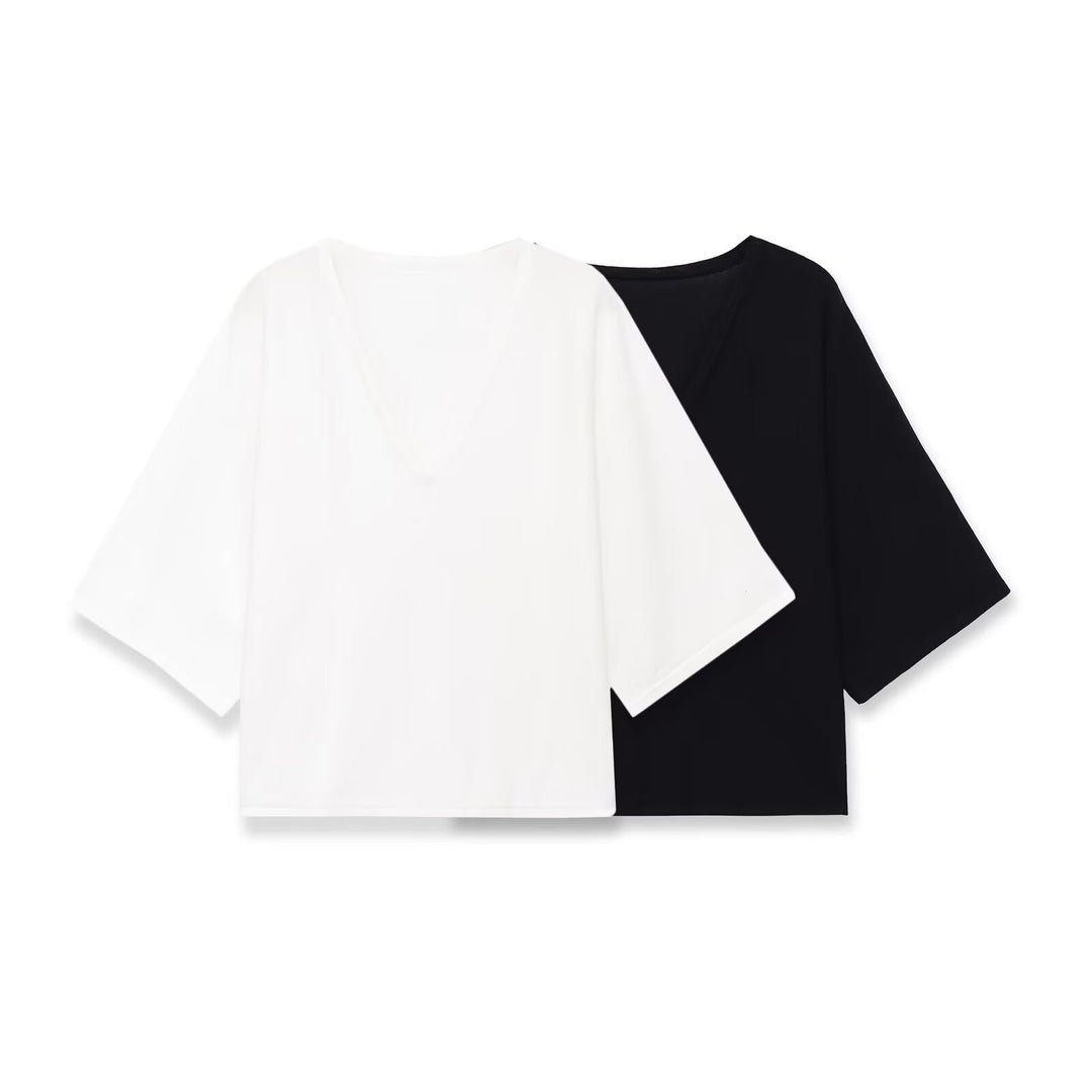 Women Oversize V-Neck Top with Kimono Sleeves Mune Fashion