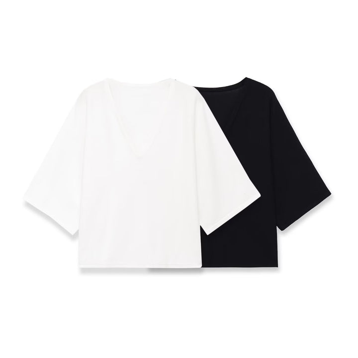 Women Oversize V-Neck Top with Kimono Sleeves Mune Fashion