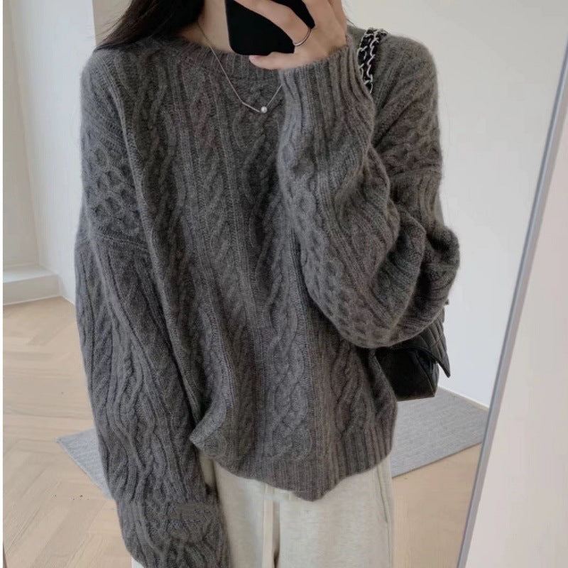 Women Oversize Cable Knit Sweater with Round Neck and Casual Shoulder Partie Mune Fashion