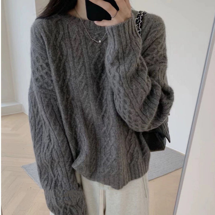 Women Oversize Cable Knit Sweater with Round Neck and Casual Shoulder Partie Mune Fashion